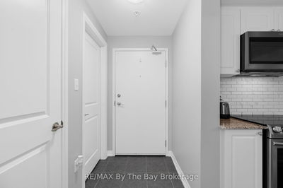 Unit 309 — 300 ESSA Rd, Barrie - 400 West image-0-3