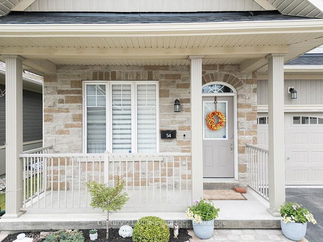 54 Kari Crescent