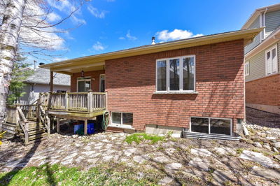 37 Tanglewood Cres, Oro-Medonte - Horseshoe Valley image-0-2