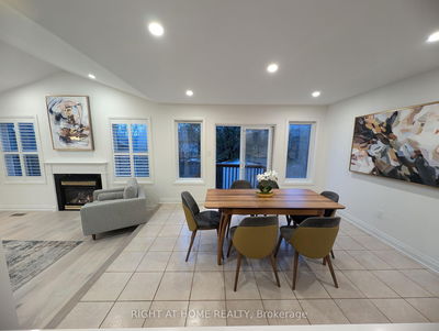 16 Imperial Crown Lane, Barrie - Innis-Shore image-0-4