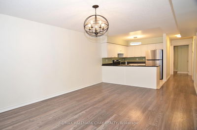 Unit 8 — 49 Ferndale Dr, Barrie - Ardagh image-0-4