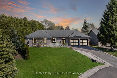 25 Britton Crt, Wasaga Beach - Wasaga Beach