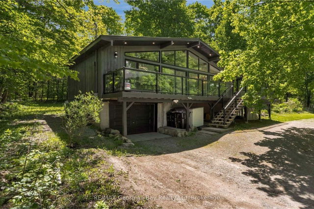 1745 Twin Oaks Crescent