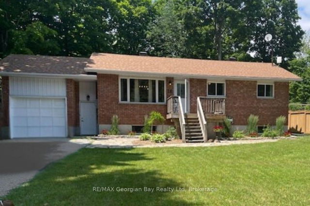 16 Mundy Avenue