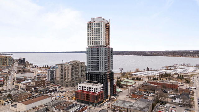 2105 - 39 MARY Street