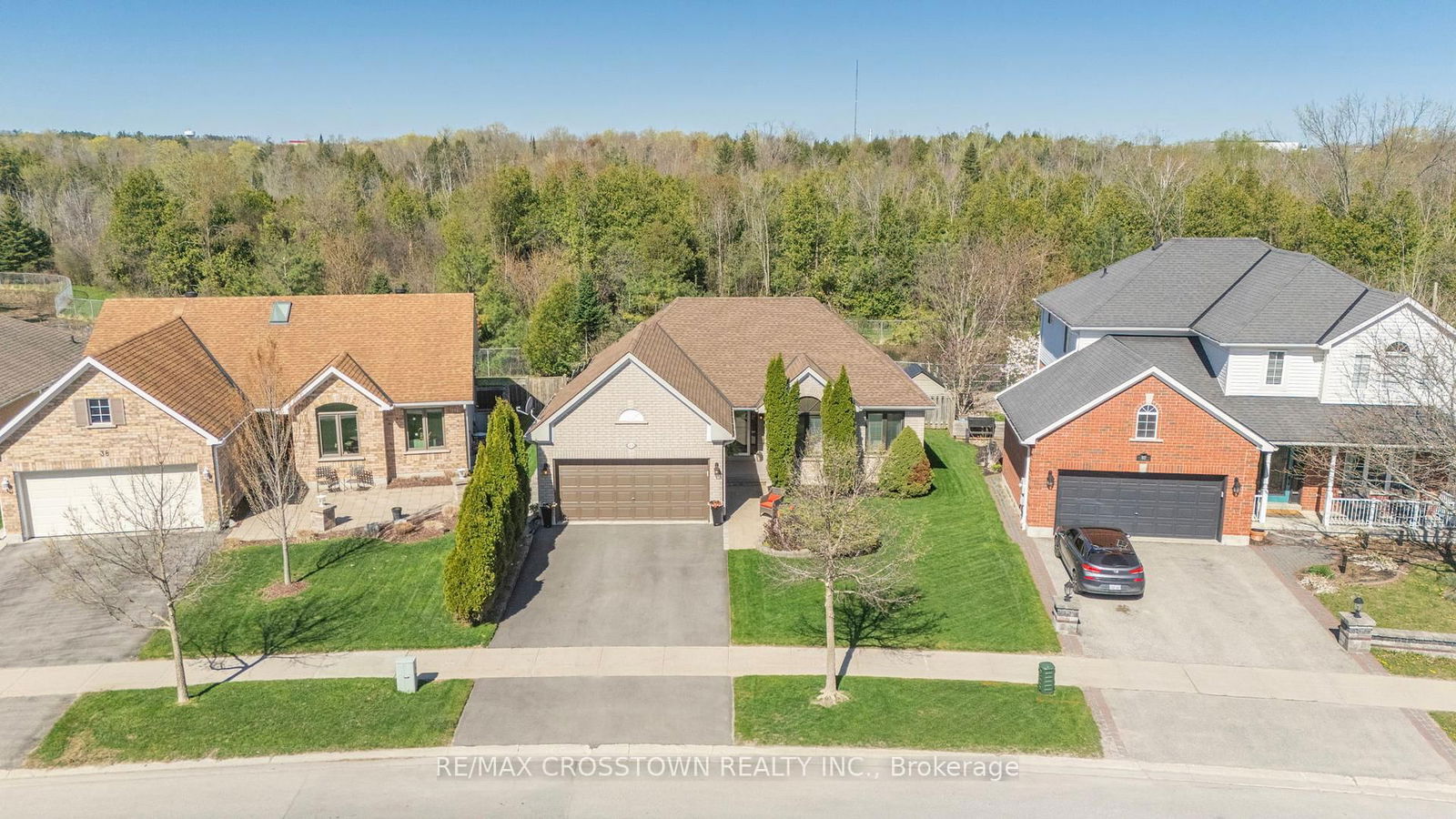 Detached House for sale at 40 Country Lane, Barrie, Painswick South, L4N 0E8 - MLS: S12143473