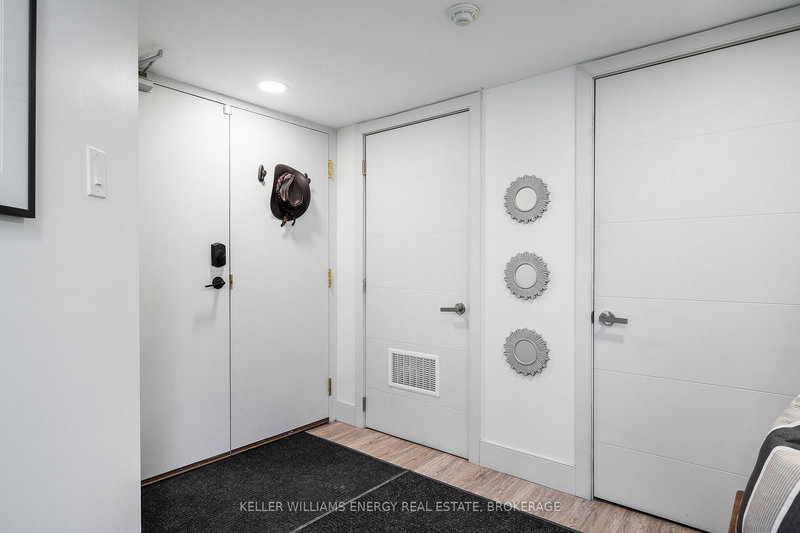 901 - 24 Ramblings Way, Collingwood, L9Y 5C6 | Image 3