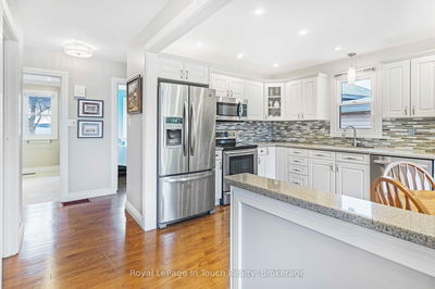 278 Robins Point Rd, Tay - Victoria Harbour image-0-3