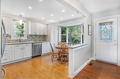 278 Robins Point Rd, Tay - Victoria Harbour image-0-4