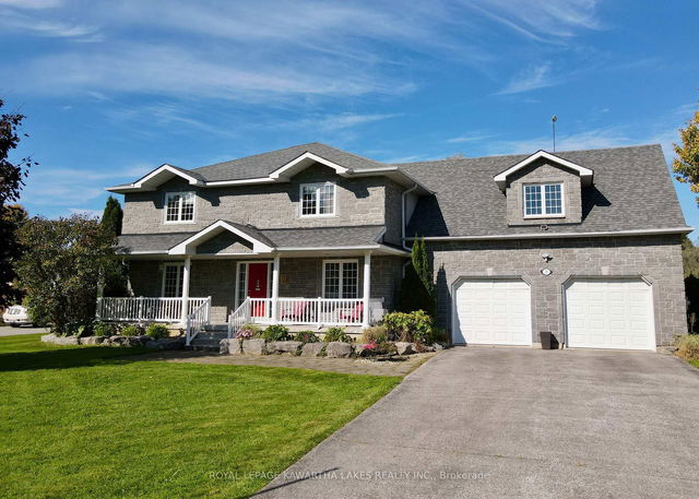 26 Maple Gate