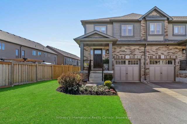 33 Foley Crescent