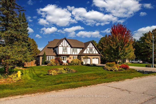 12 Howard Drive