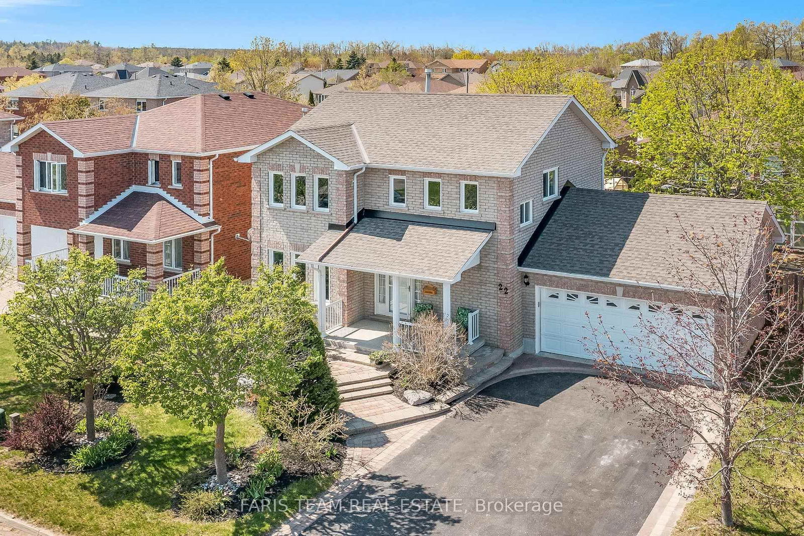 Detached House for sale at 22 Watson Drive, Barrie, East Bayfield, L4M 6W3 - MLS: S12147619