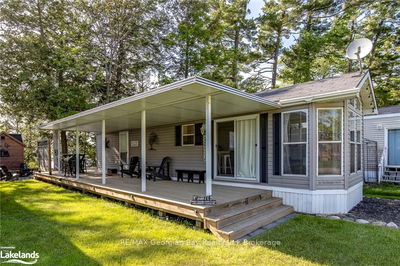 46 LAKESHORE Rd, Midland - Midland image-0-1