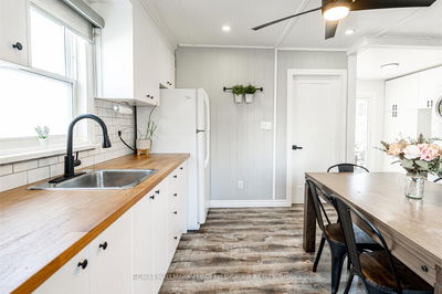1939 Tiny Beaches Rd, Tiny - Rural Tiny image-0-3