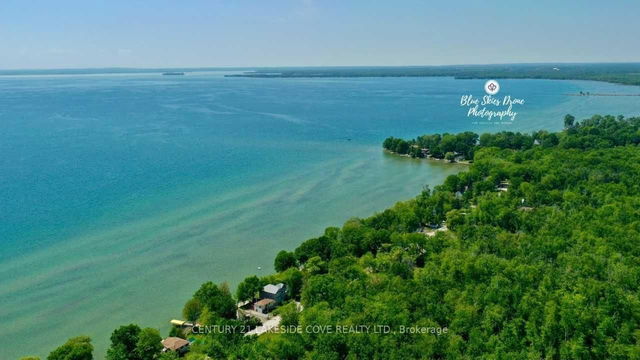 2689 Lakeshore Drive