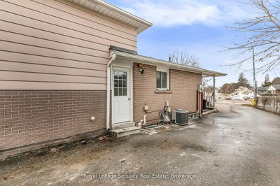 22 Burbank Pl, Barrie - Grove East image-0-1