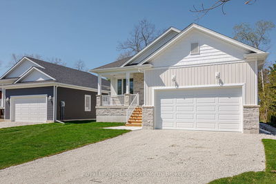 60 52nd St, Wasaga Beach - Wasaga Beach image-0-2