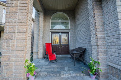 77 Sovereign's Gate, Barrie - Innis-Shore image-0-2