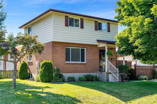 10 Leslie Drive