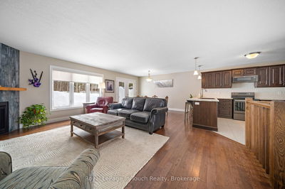 15 Ralph Dalton Blvd, Tay - Victoria Harbour image-0-4