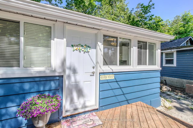 1971 Tiny Beaches Road