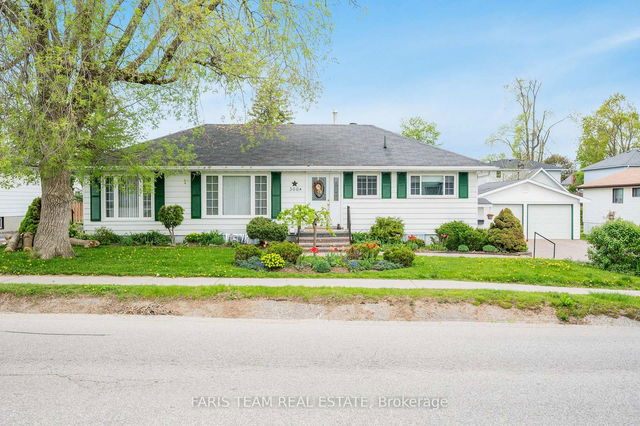 366 Mississaga Street