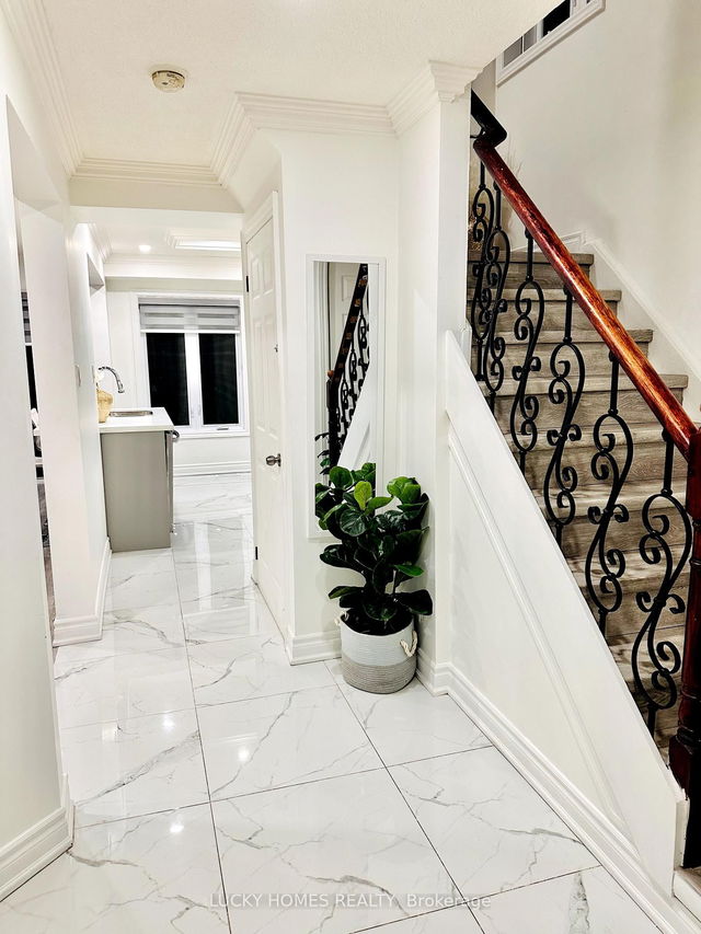 39 Laidlaw Drive