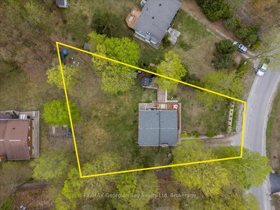 25 Tall Pines Dr, Tiny - Rural Tiny image-0-4
