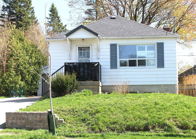 147 Codrington Street