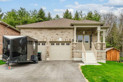 2 Revol Rd, Penetanguishene - Penetanguishene