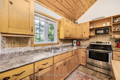 197 North Shore Dr, Tiny - Rural Tiny image-0-4