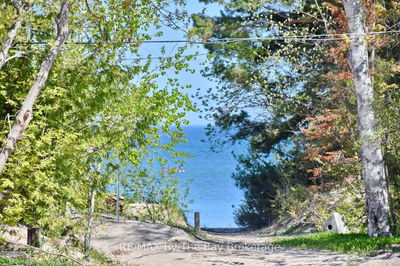 15 Sylvan Ave, Wasaga Beach - Wasaga Beach image-0-1