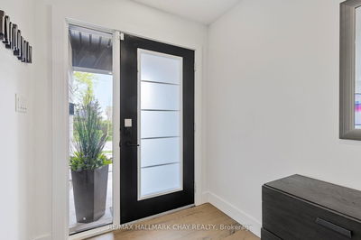 54 Highland Ave, Barrie - Codrington image-0-3