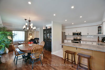 32 Riverdale Dr, Wasaga Beach - Wasaga Beach image-0-4