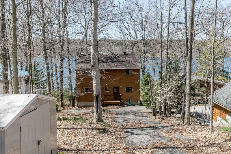 176 Farlain Lake Rd E, Tiny, L9M 0B5 | Image 3