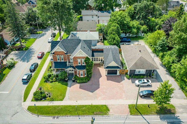 241 Mississaga Street