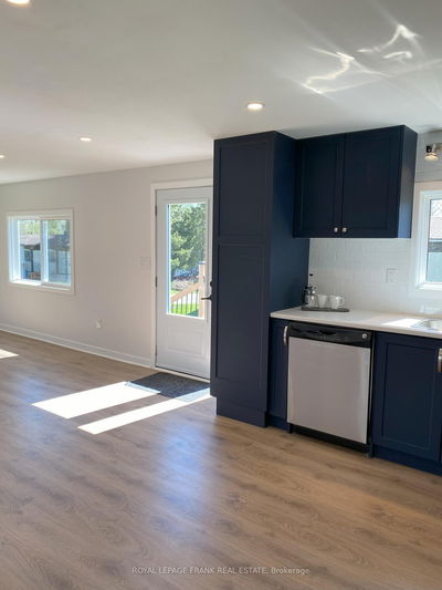 8 Bensley Dr, Oro-Medonte - Rural Oro-Medonte image-0-3