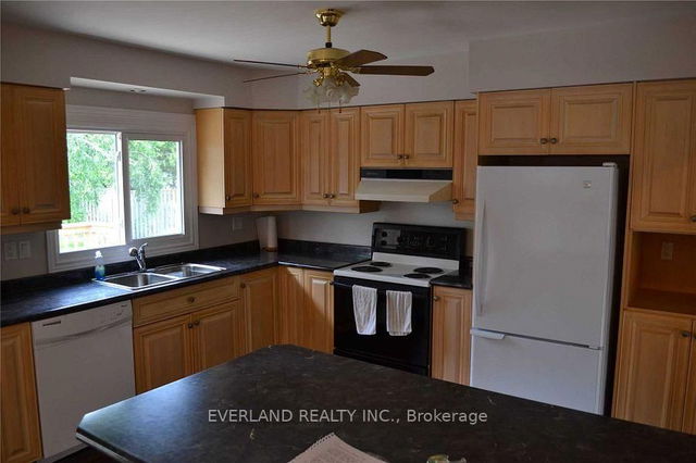 12 Eileen Drive