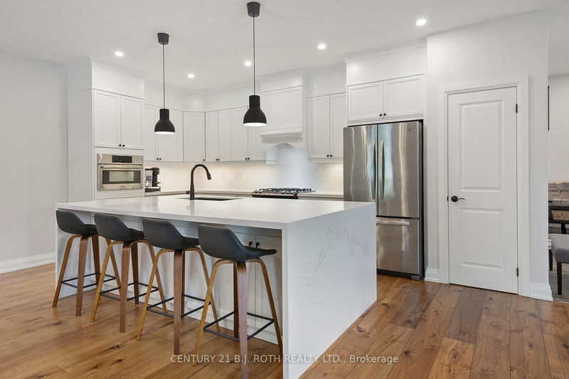 70 Landscape Dr, Oro-Medonte - Horseshoe Valley image-0-0