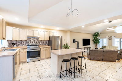 64 Nadia Cres, Tiny - Rural Tiny image-0-2
