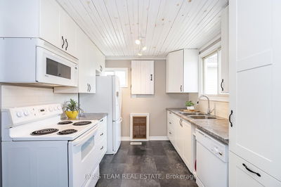 258 Patterson Blvd, Tay - Port McNicoll image-0-4