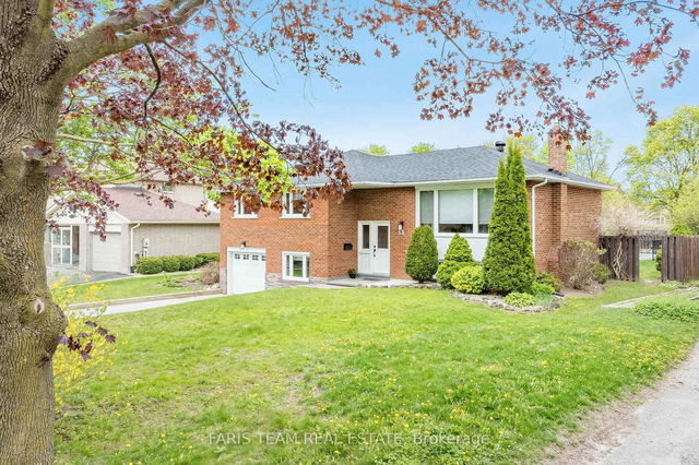 13 Woodcrest Road