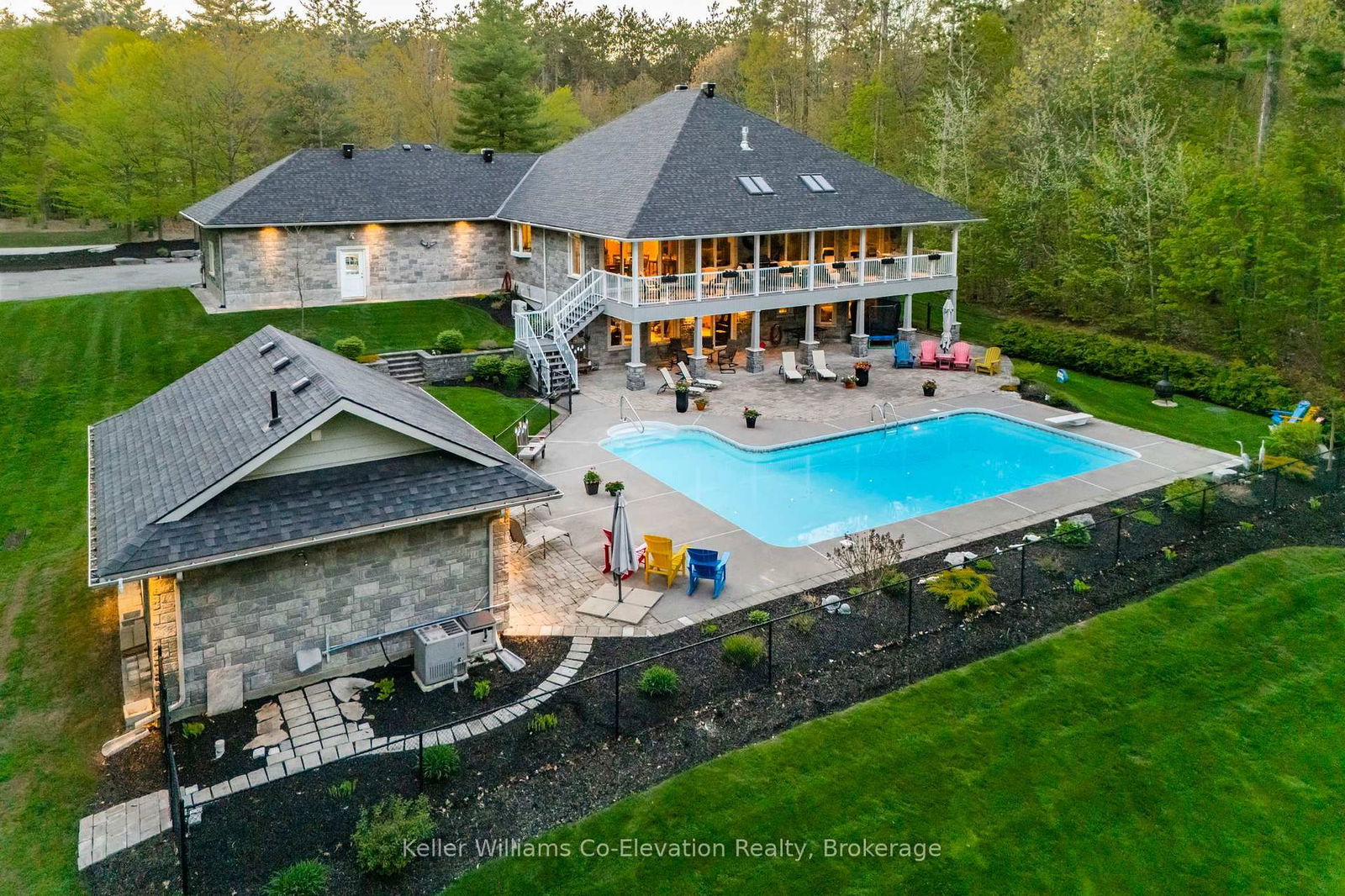 Detached House for sale at 25 Copeland Creek Drive, Tiny, Rural Tiny, L9M 0M3 - MLS: S12156181