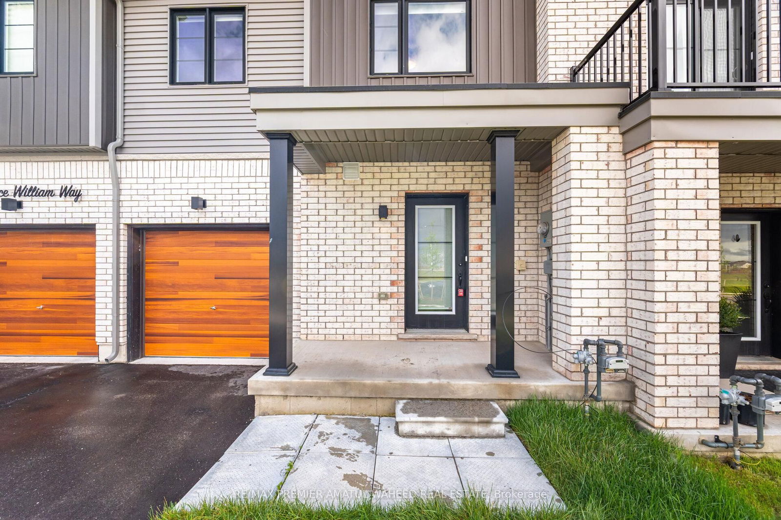 Townhouse for sale at 238 Prince William Way, Barrie, Rural Barrie Southeast, L9J 0C2 - MLS: S12157878