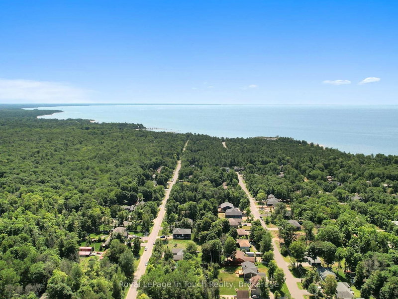 122 Trout Lane, Tiny, L9M 0J1 | Image 2