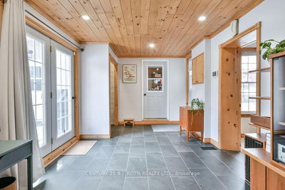 17 Peel St, Penetanguishene - Penetanguishene image-0-2