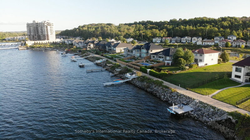 607 TAYLOR Dr, Midland, L4R 5L9 | Image 2