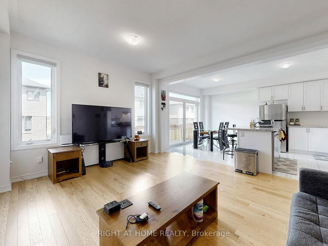 18 Bannister Road
