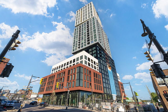 2707 - 39 Mary St Street